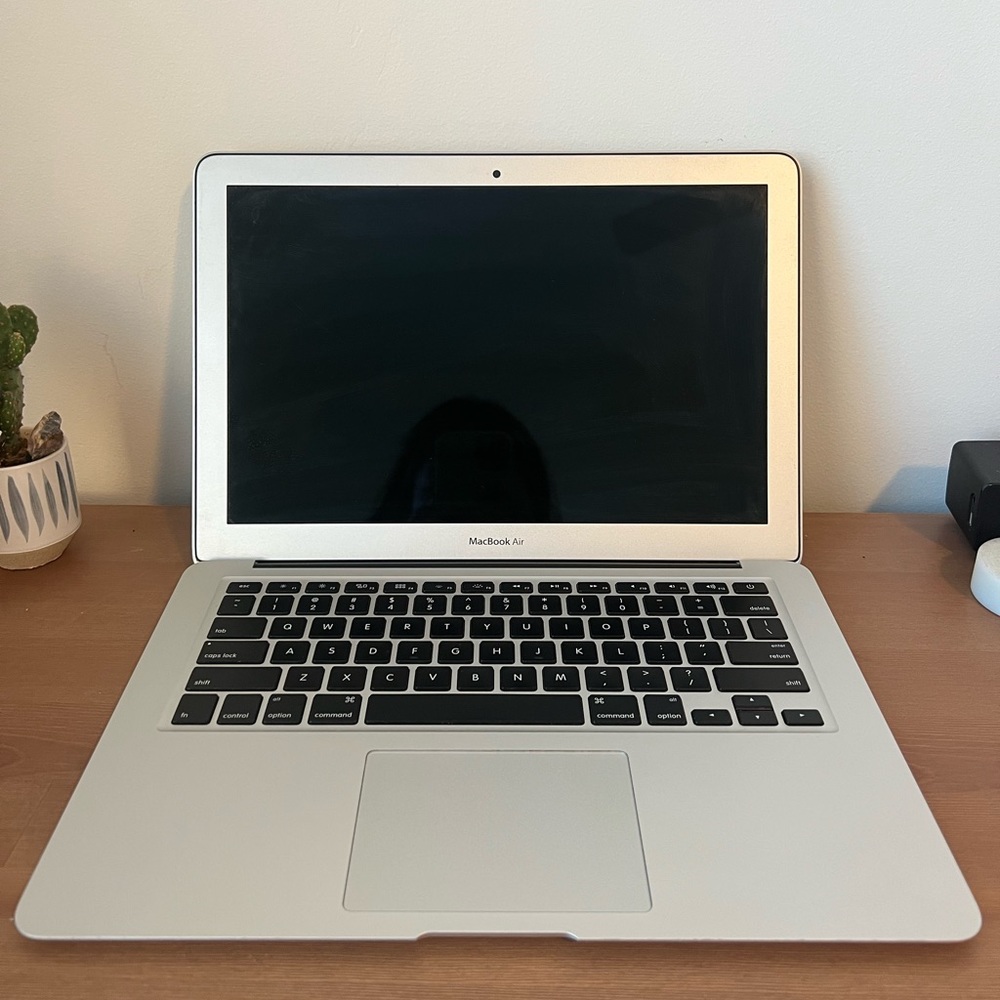Apple MacBook Air (2014)